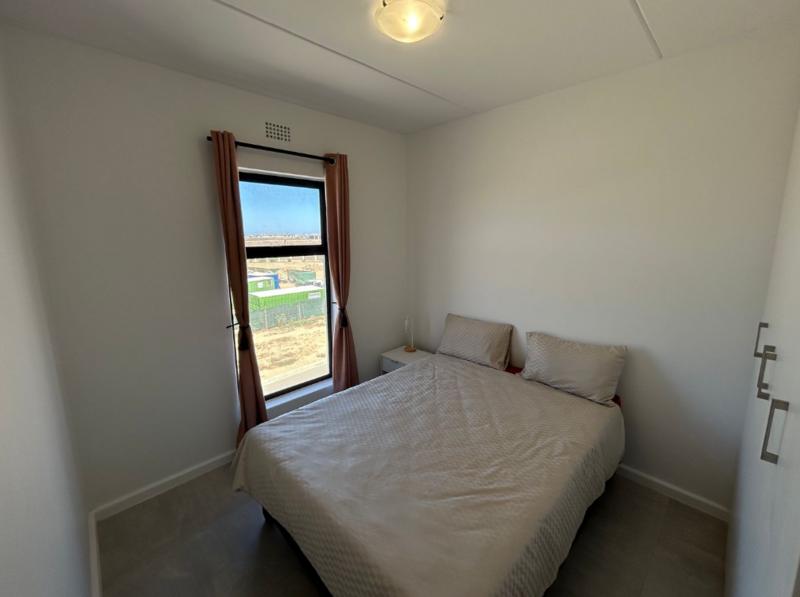 To Let 2 Bedroom Property for Rent in Rivergate Western Cape